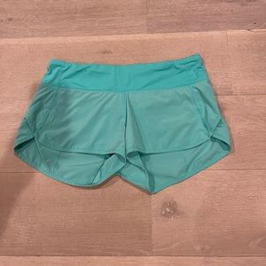 lululemon speed up low waisted 4" inseam shorts